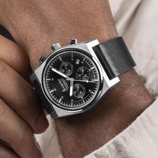 Accurist Mens Chronograph Watch 70000 Round Black Leather